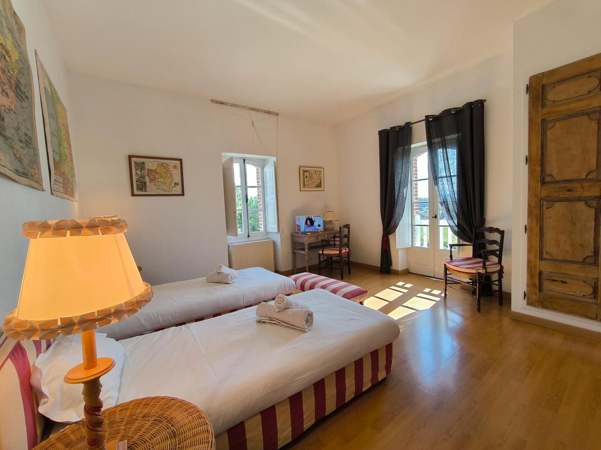Le Peyret Apartment Serres-Castet Exterior photo